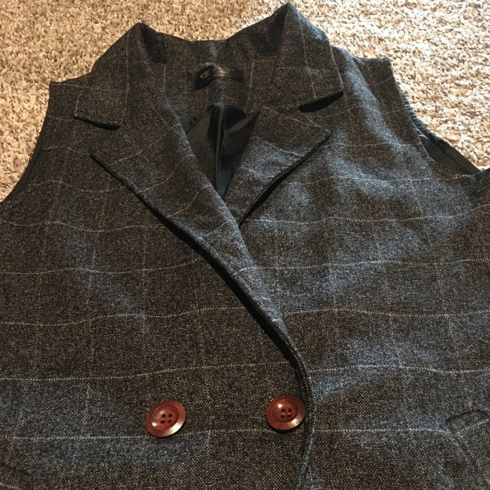Jacket / coach - Picture 2 of 3